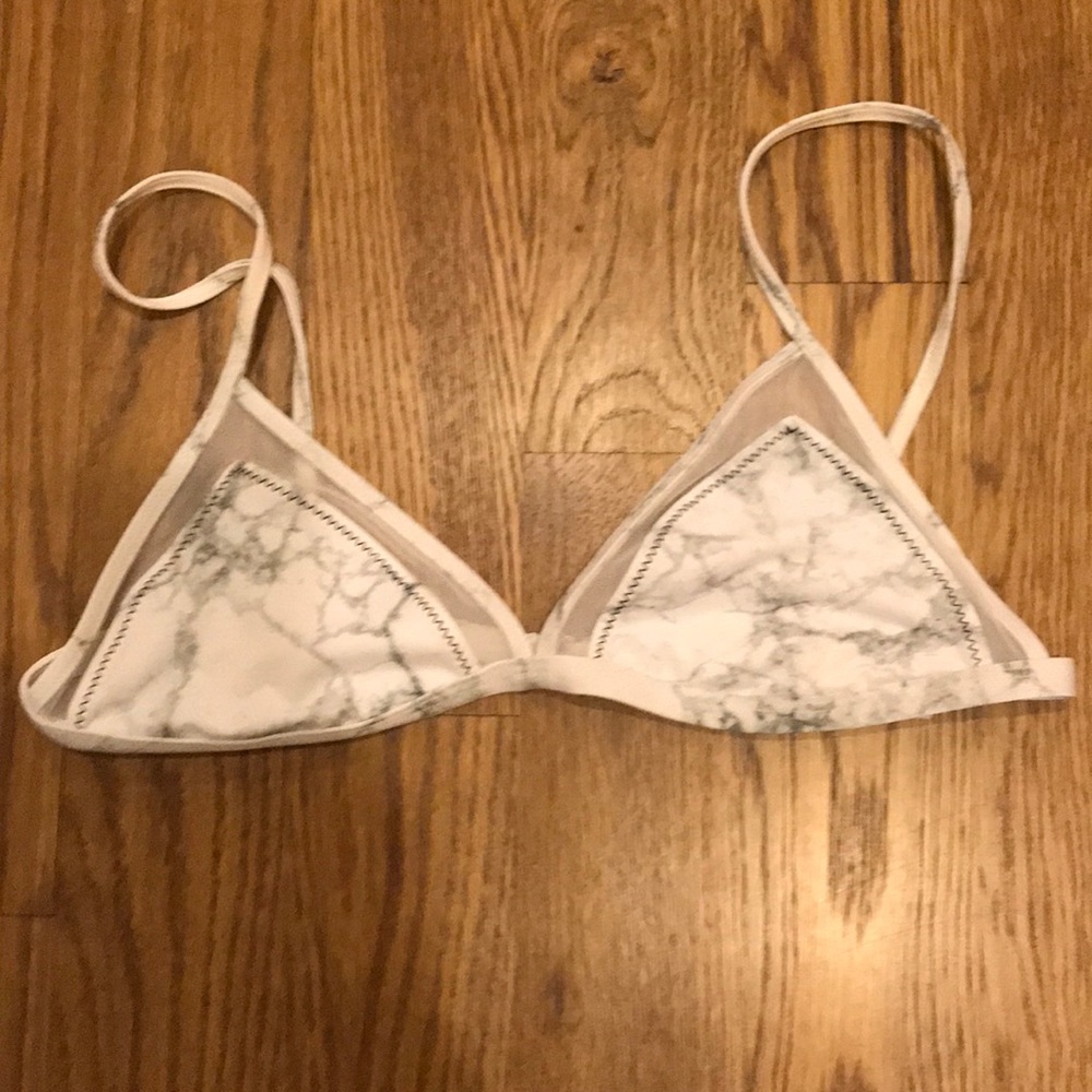 KORE SWIM AURORA BIKINI TOP MARBLE